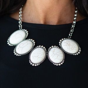 Paparazzi Prairie Goddess White